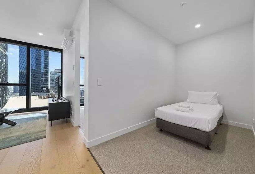 هتل Aspire Melbourne