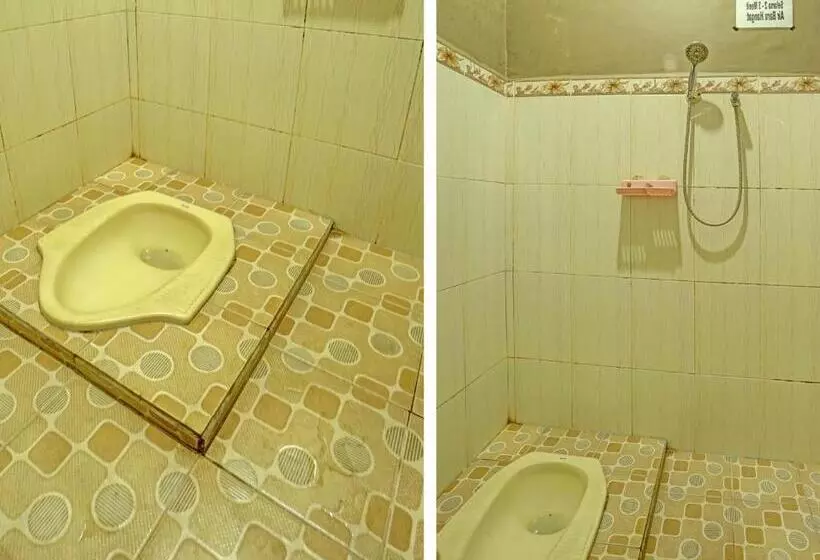 Hotelli Spot On 91697 Nyaman Homestay Syariah