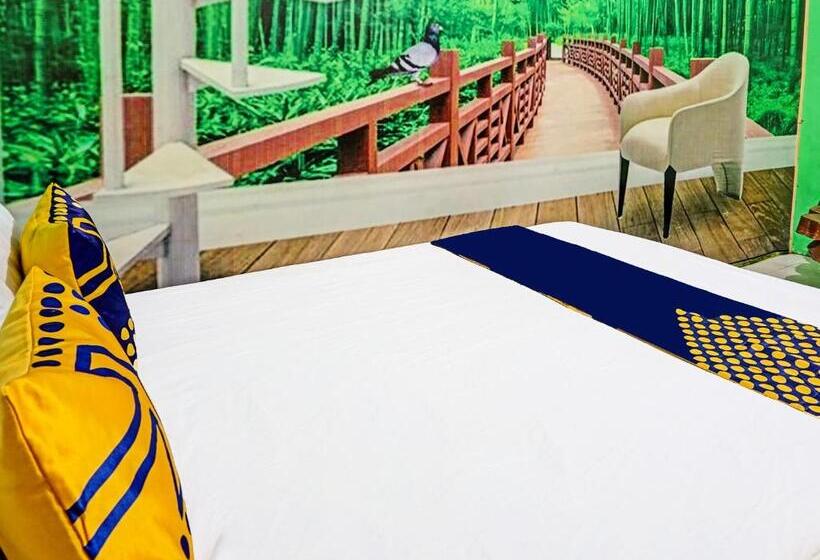 Отель Spot On 91697 Nyaman Homestay Syariah