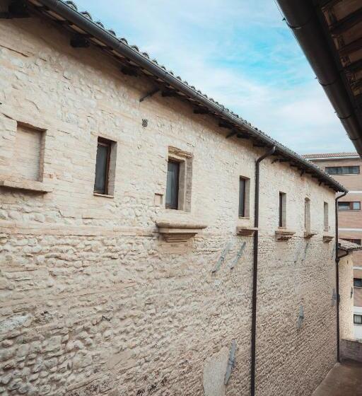 بنسيون Affittacamere L Alunno