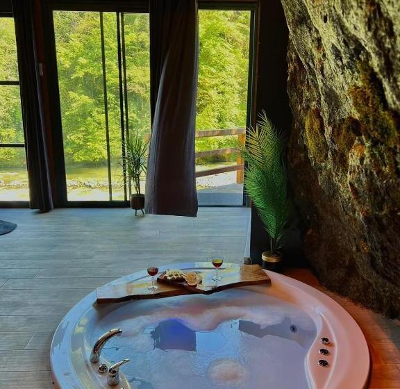 Aamiaismajoitus (B&B) Vadivor Suit