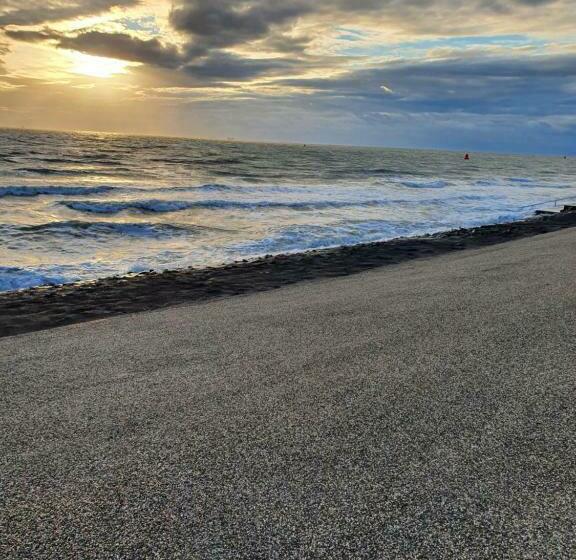 Bed & Breakfast House Of Grace Achterkamer