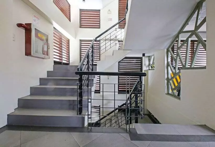 هتل Bernbon Condominiuim Manila