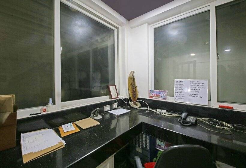 Отель Bernbon Condominiuim Manila