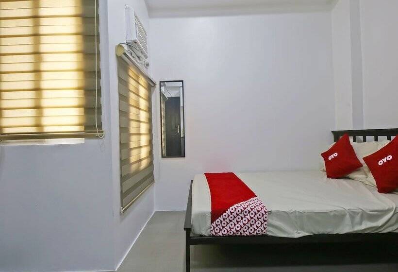 Отель Bernbon Condominiuim Manila