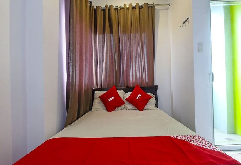 Отель Bernbon Condominiuim Manila