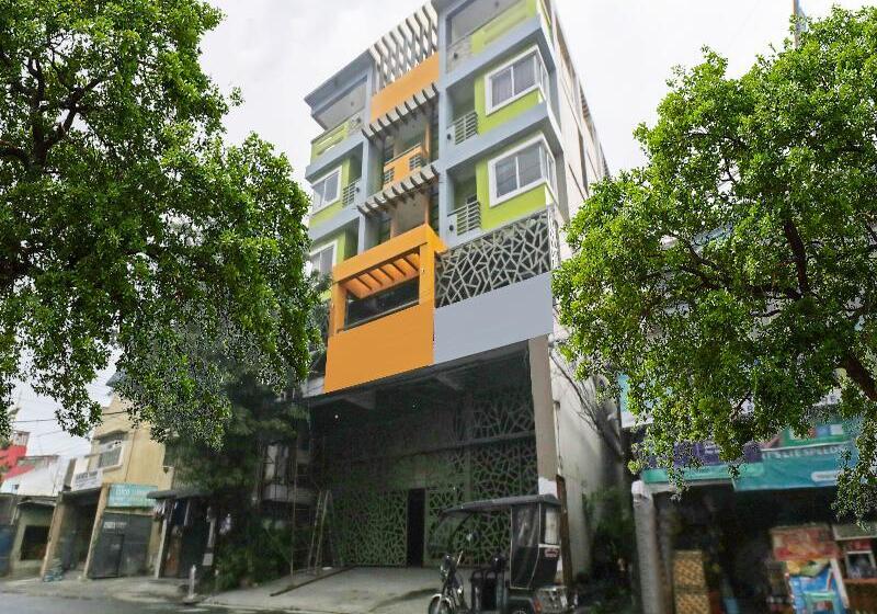 Отель Bernbon Condominiuim Manila