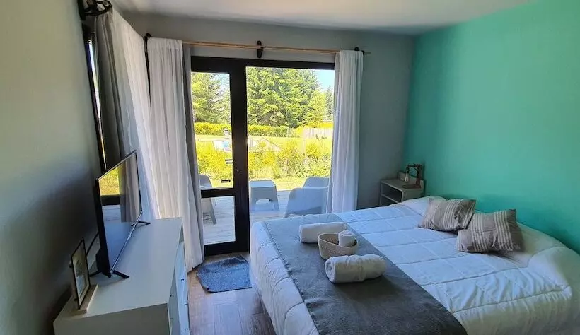 تختخواب و صبحانه Hygge Haus