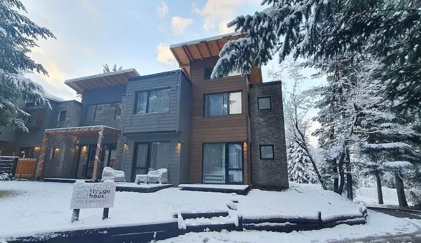 تختخواب و صبحانه Hygge Haus