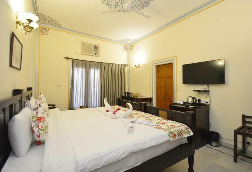 تختخواب و صبحانه Jaipur Vintage House