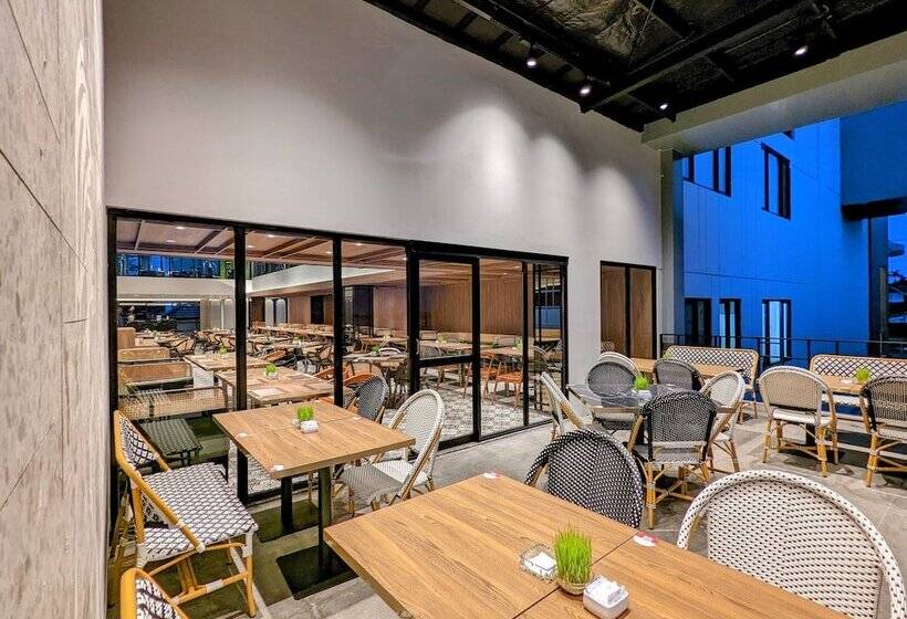 호텔 Grand Zuri Lubuklinggau