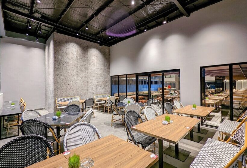 호텔 Grand Zuri Lubuklinggau