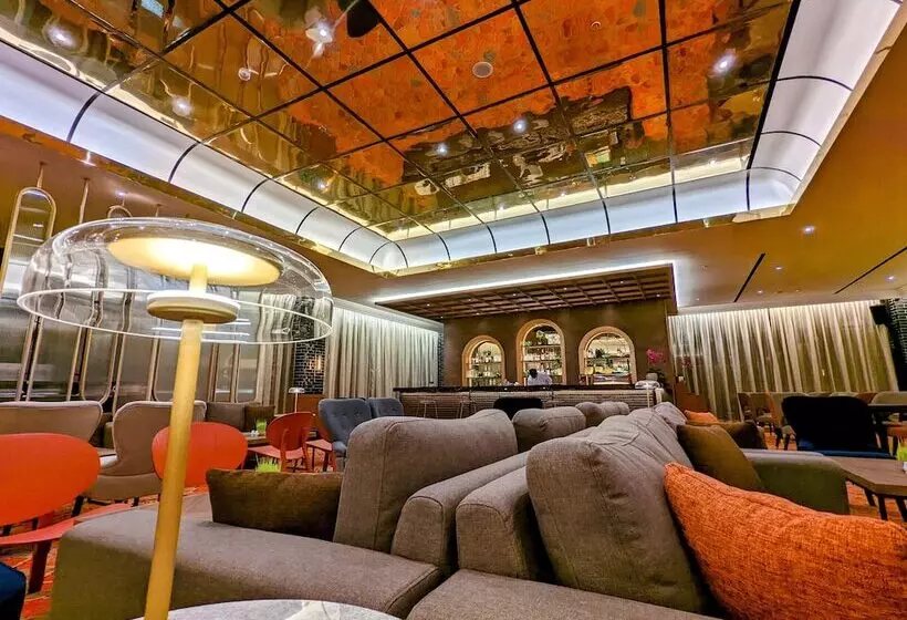 ホテル Grand Zuri Lubuklinggau