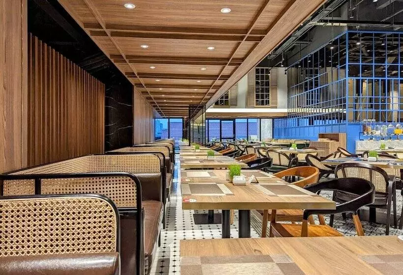 ホテル Grand Zuri Lubuklinggau