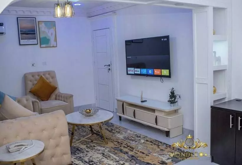 هتل Mondeestars Luxury Home