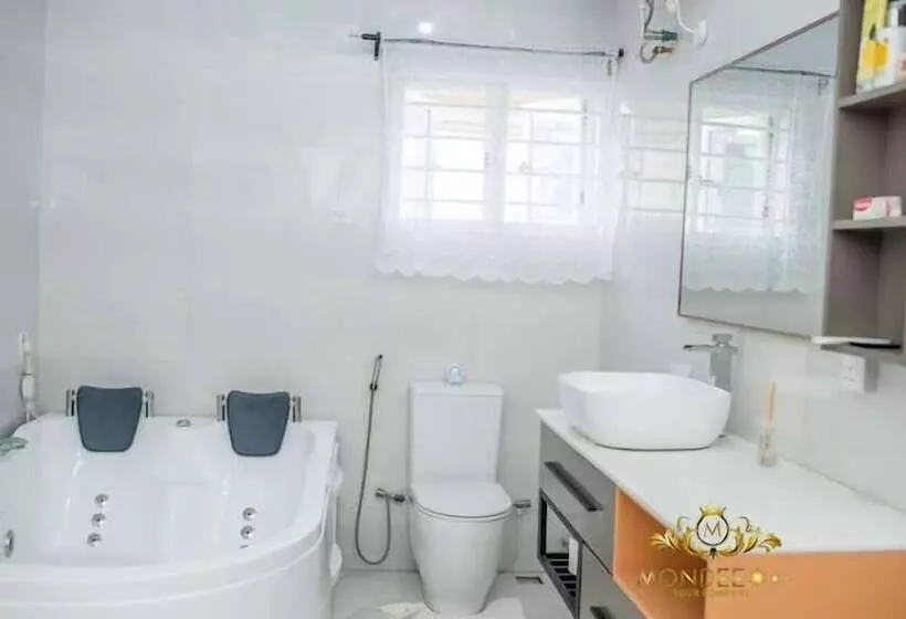 هتل Mondeestars Luxury Home