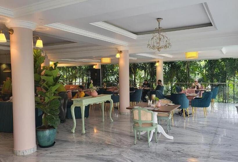 فندق Nambiar Club Bellezea