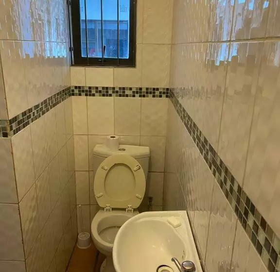 پانسیون Soweto Towers Guest Accommodation
