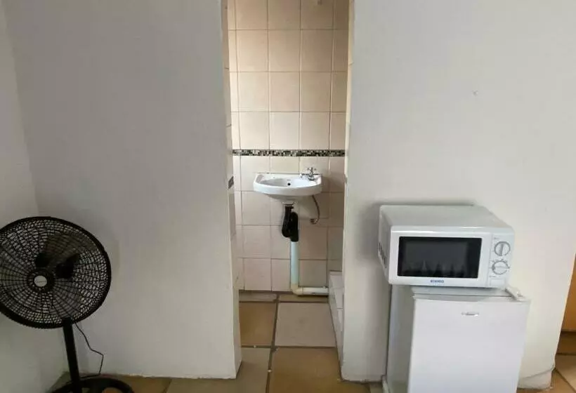 پانسیون Soweto Towers Guest Accommodation