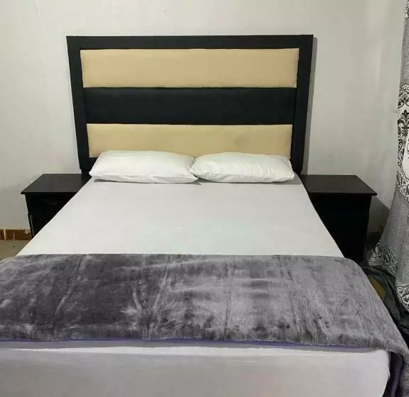 پانسیون Soweto Towers Guest Accommodation