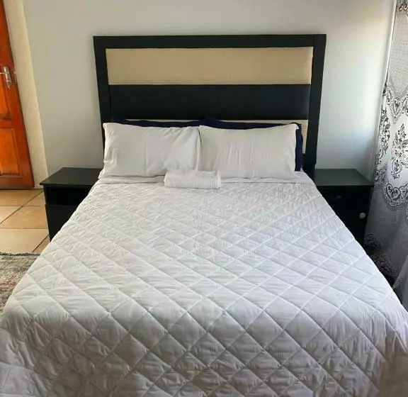 Majatalo Soweto Towers Guest Accommodation