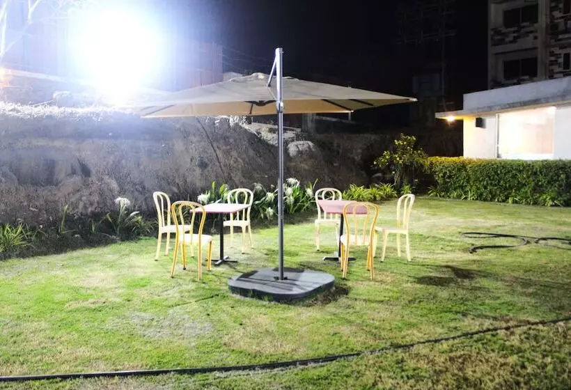 Hotelli Le Jardin Resort And Spa