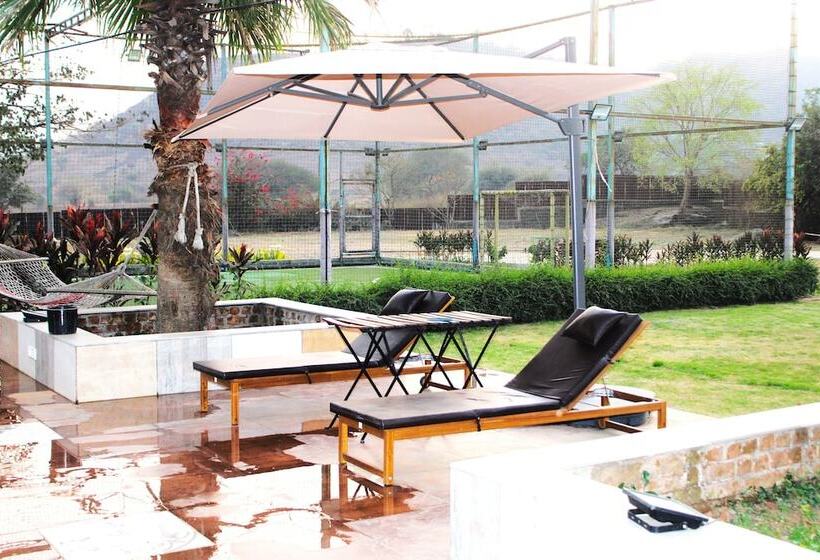 Отель Le Jardin Resort And Spa