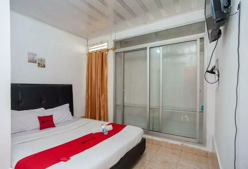 ホテル Reddoorz Syariah At Jalan Wayhitam Palembang