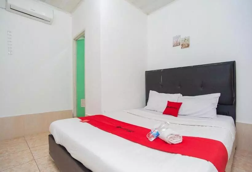 ホテル Reddoorz Syariah At Jalan Wayhitam Palembang