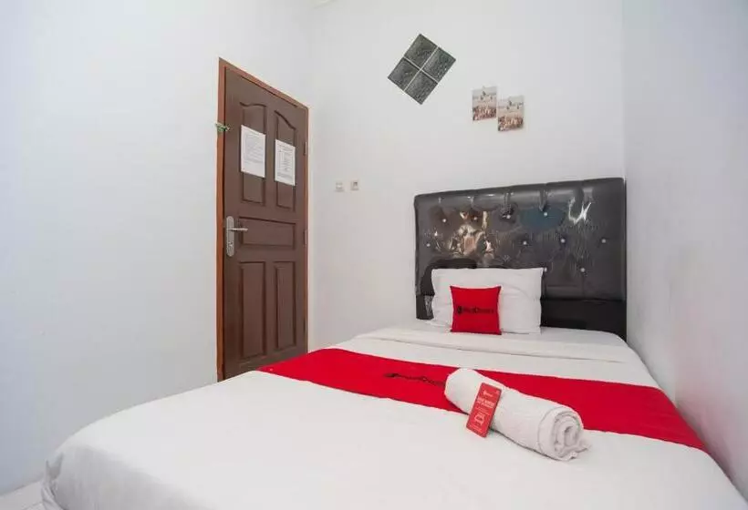 ホテル Reddoorz Syariah At Jalan Wayhitam Palembang