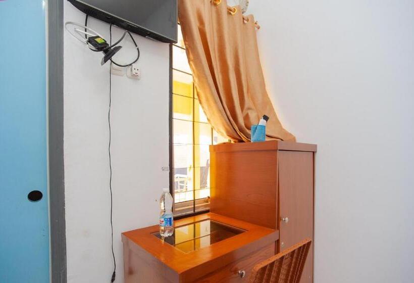 호텔 Reddoorz Syariah At Jalan Wayhitam Palembang