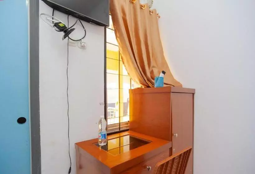 ホテル Reddoorz Syariah At Jalan Wayhitam Palembang