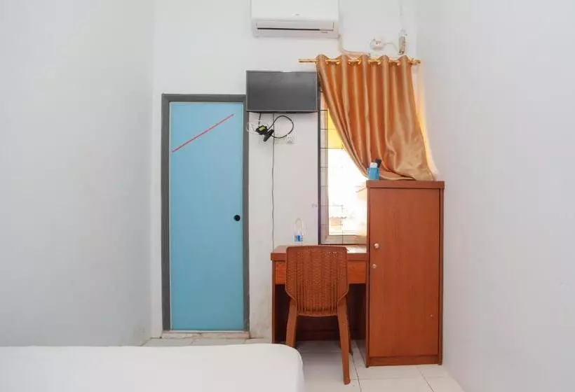 ホテル Reddoorz Syariah At Jalan Wayhitam Palembang