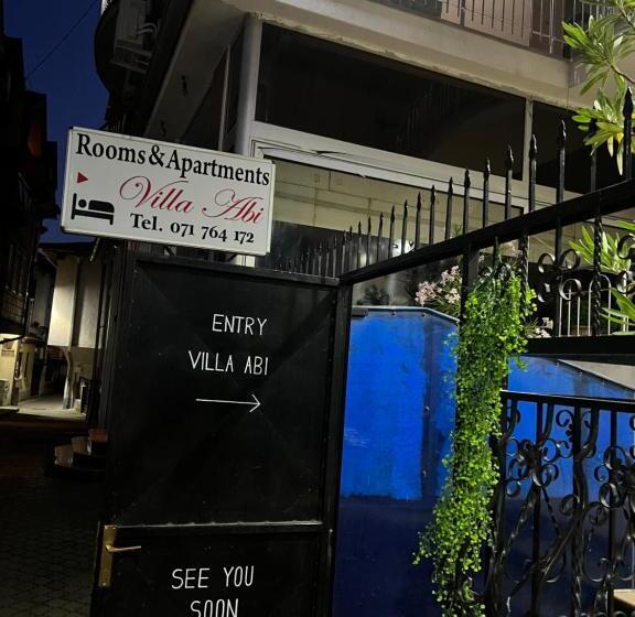 پانسیون Villa Abi Center