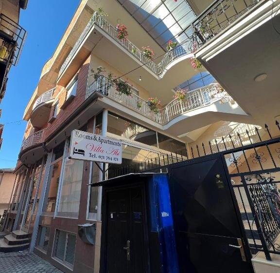 پانسیون Villa Abi Center