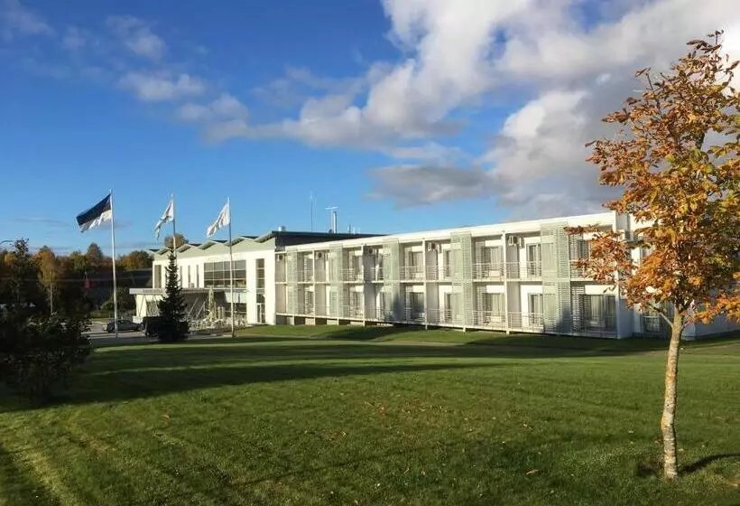 Raadimõisa Hotell