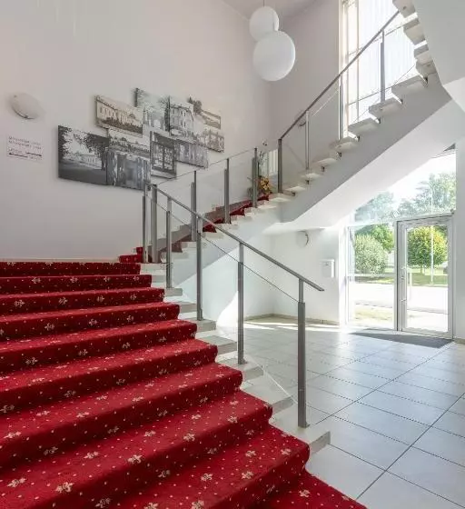 Raadimõisa Hotell