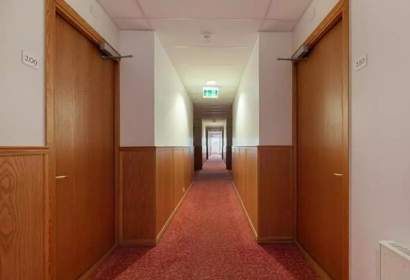 Raadimõisa Hotell