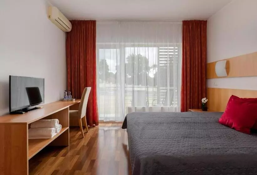 Raadimõisa Hotell