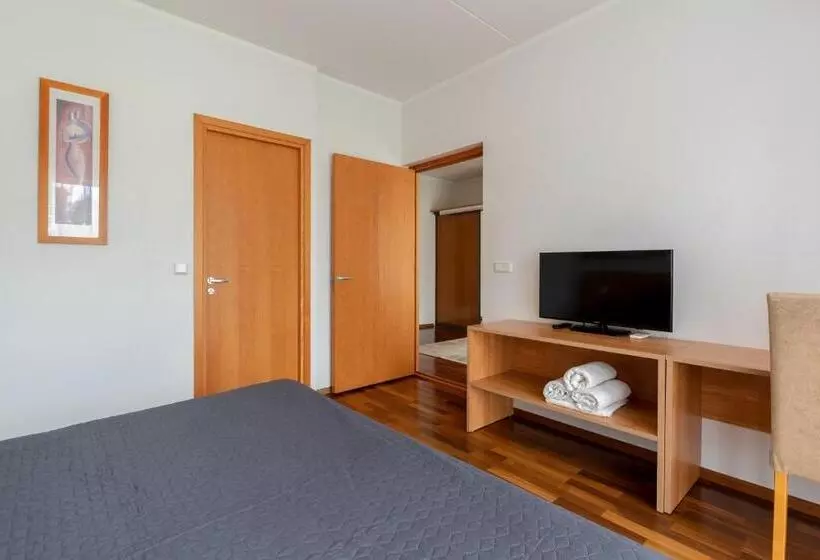 Raadimõisa Hotell