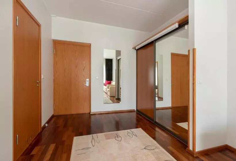 Raadimõisa Hotell