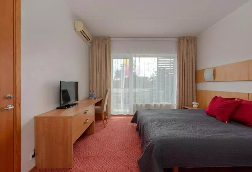 Raadimõisa Hotell