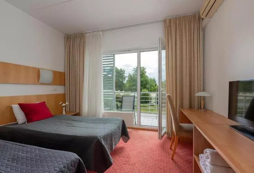 Raadimõisa Hotell
