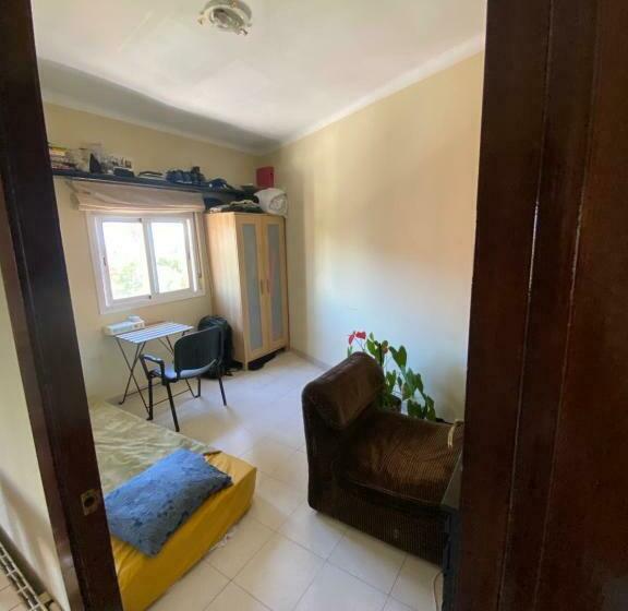 تختخواب و صبحانه Japanese Style Bright Room In The Cozy Area Of Barcelona