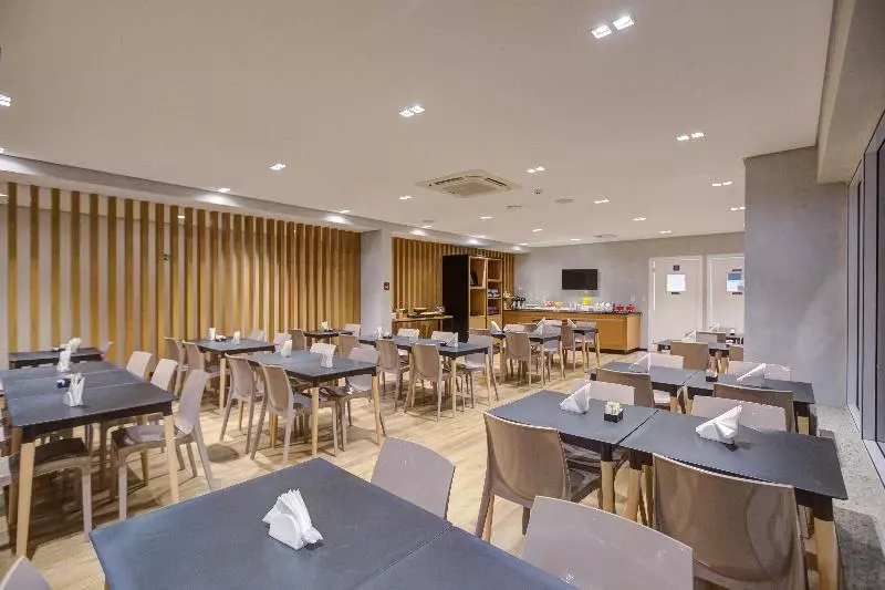 ホテル Transamerica Fit Rio Verde