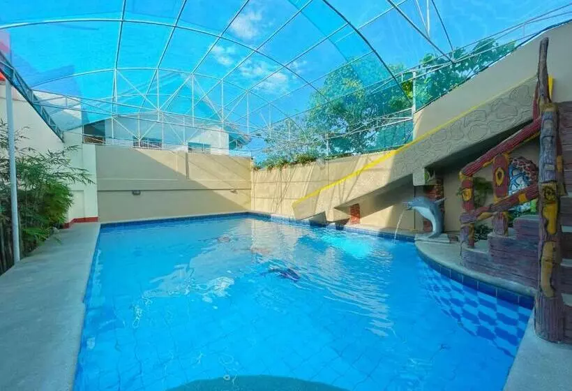 Weekdays Hotspring Resort By Cocotel