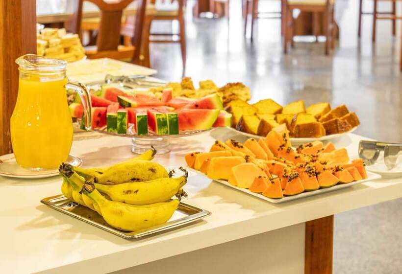 בית מלון כפרי Blumenau Tower By Castelo Itaipava