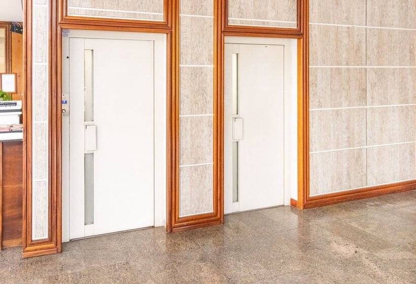 בית מלון כפרי Blumenau Tower By Castelo Itaipava