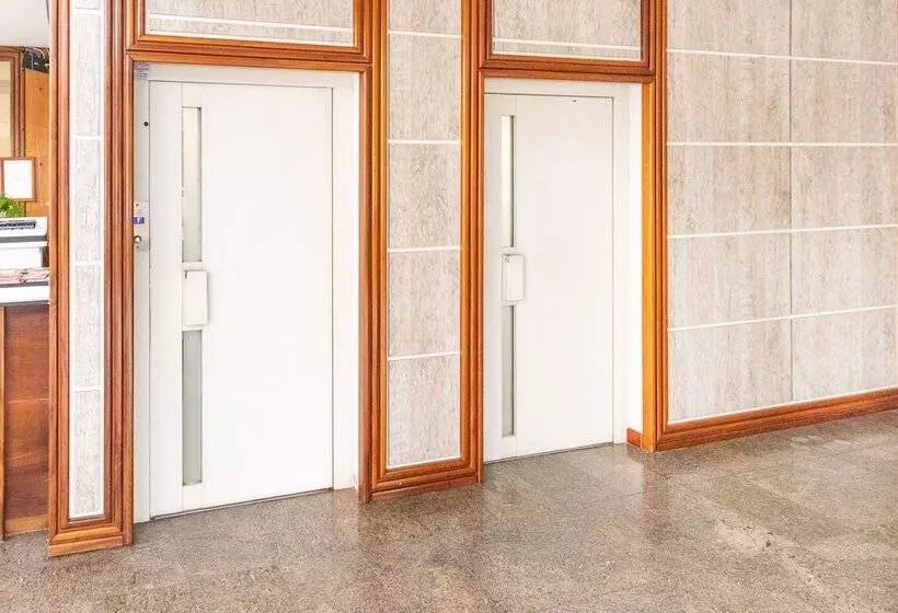 ホテル Blumenau Tower By Castelo Itaipava