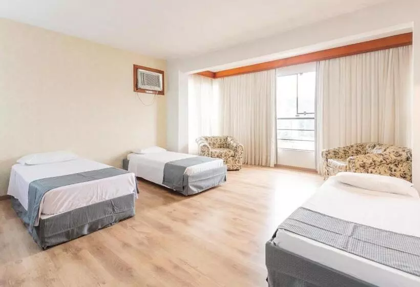 ホテル Blumenau Tower By Castelo Itaipava